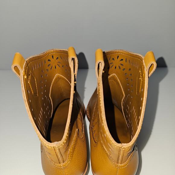 NEW Marc Fisher LTD Elyma Ankle Boot Womens 10 Tan Leather Pointed Toe Western - Picture 10 of 14